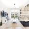 Bright flat near Disneyland with private parking