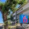 Motel 6 Barstow, CA I15 and Lenwood Road