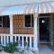 Sleeps2 - Private Pool - King Bed - AirCon