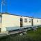 8 Berth Caravan For Hire At Martello Beach Holiday Park Ref 29012hv