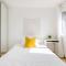 Private room in renovated apartment - Tram 1 min walk