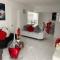 Beautiful House 7 min from Miami Airport w FREE parking