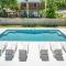 Paradise Palms- Tropic Suite- Pool - Steps to Ocean - 10 min to Downtown