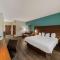 Best Western Plus Bowie Inn & Suites