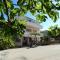 Apartments with parking space Vinisce, Trogir - 11075