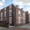 Chester Stays - Beautiful loft apartment with parking