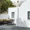 3-Room, 3-Bath Family Villa with Massive Pool, Central Location, Seconds from Cliff!
