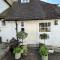 Close to Goodwood- Dogs Welcome -3 beds & Parking