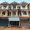 SPOT ON 92569 Anto Homestay SyariahNearPelabuhan Feri Harbor Bay