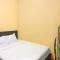 SPOT ON 92569 Anto Homestay SyariahNearPelabuhan Feri Harbor Bay