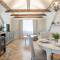 Alice Backyard-Holiday home and Spa