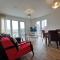 Spacious City Centre Apartments at Lexington Gardens by HF Group