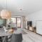 Cruwzo - Fantastic Apartment with Balcony and Parking