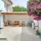 2 Bedroom Lovely Home In Mandriola