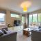 Charming Copse Corner Lodge - Spa Resort - Devon