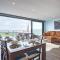 Beach View Breeze Family Holiday Home on the Shore