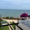 Newly Renovated 2 Bedroom Beachfront House