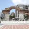 Galerius Arch Apartment