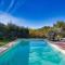villa spacieuse au calme, piscine, avec grand jardin