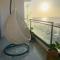 Beach and Mountain View Surf Apartment