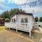 Beautiful Lodge With Decking In Hunstanton At Manor Park Ref 23023w