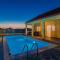 Holiday house Marijan with private pool and barbecue - by TA Leut