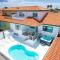 Villa Veaco Beach with jacuzzi and private pool