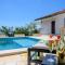 Nudist friendly villa with fence arround pool and garden to relax and enjoy