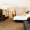 Hampton Inn Santee-I-95 - King Room - Non-Smoking