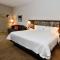 Hampton Inn Santee-I-95 - Executive King Room With Sofa Bed - Non-Smoking