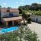 Family-sized renovated Istrian house w/lavand field - 20min from Rovinj.
