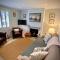 Stylish 3BR Cowes Cottage Close To The Waterfront