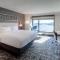 Hilton Norfolk The Main - King Room Met Badkuip En Uitzicht Op De Rivier - Mobility Access