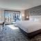 Hilton Norfolk The Main - King Room