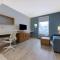 Home2 Suites by Hilton Orlando International Drive South - One-Bedroom King Suite - Non-Smoking