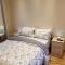 London Luxury Apartment 4 Bedroom Sleeps 12 people with 4 Bathrooms 1 Min walk from Station