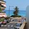 Studio entre plages et Monaco climatisé parking