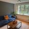 Comfortable 3 Bed House with Garden & Parking