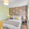 Stylish Stay Near Norwich Cathedral with Parking