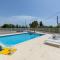 Sunshine Villa by Fidalsa