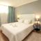 Beautiful spacious 1 bedroom apartment with a Pool, Marina Palace 608
