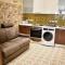 City centre Pied-à-Terre near food market and walking distance to bus terminus