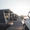 Home of the Houseboat - Zen