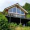 River Mosel Holiday Homes/Delux studio Meerfeld with a lake view