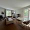Spacious & modern flat close to Parc Monceau