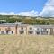 Meadow View - A Beautiful 3 Bed Apt With Stunning Countryside Views & Parking - Close To Ventnor, Shanklin & Sandown - 5 mins To Beach - Ideal For Friends, Families, & Business Stays - Dog Friendly - 17
