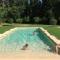 Soleil et piscine au calme d'Avignon, sur l'ile de la BARTHELASSE