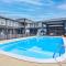 Days Inn & Suites by Wyndham Niagara Falls/Buffalo