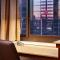 Hilton New York Times Square - Deluxe King Room With Times Square View - High Floor