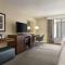 Hampton Inn & Suites Nashville-Downtown - King Room With Two King Beds - Mobility/Hearing Accessible